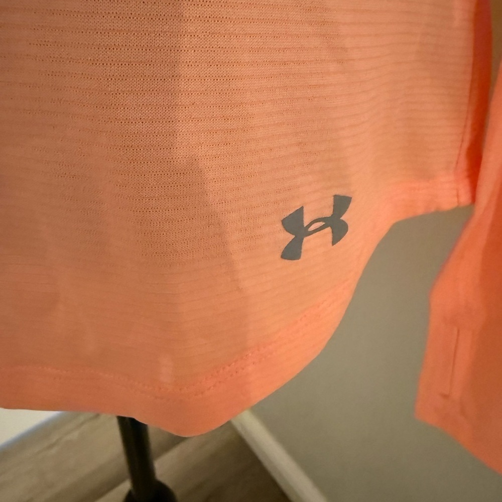 Under Armour Women's Peach Hoodie - Picture 4 of 5